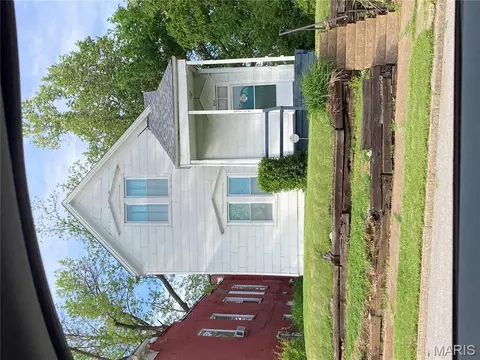 5717 Lotus Ave, Saint Louis, MO 63112