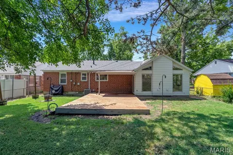 3905 Louis St, Saint Louis, MO 63116 photo 25