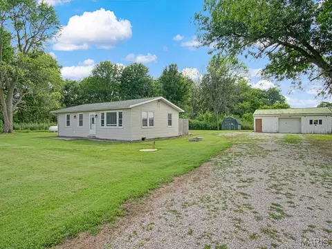 985 Powell Rd, Red Bud, IL 62278 photo 1