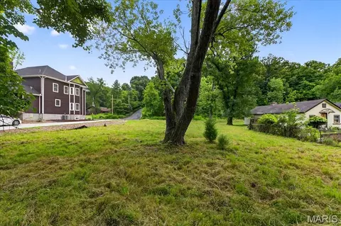 1217 Kiefer Creek Rd, Ballwin, MO 63021 photo 6