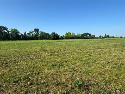1 00 Yager Dr # -5, Monroe City, MO 63456