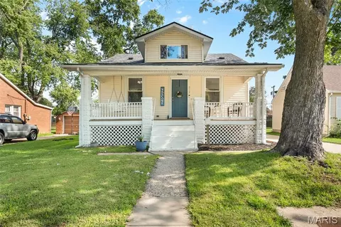 215 4th Ave, Edwardsville, IL 62025