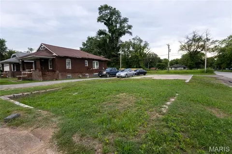 4800 Caseyville Ave, Washington Park, IL 62204