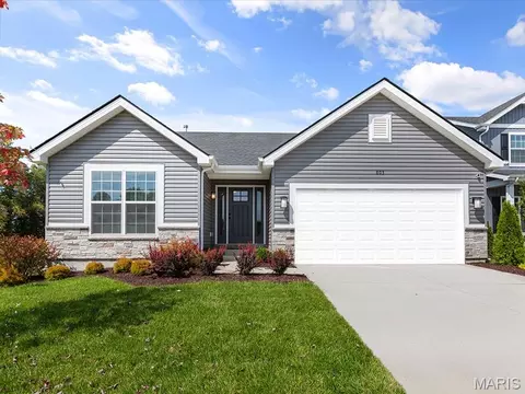 407 Butterfly Garden Ln, Wentzville, MO 63385