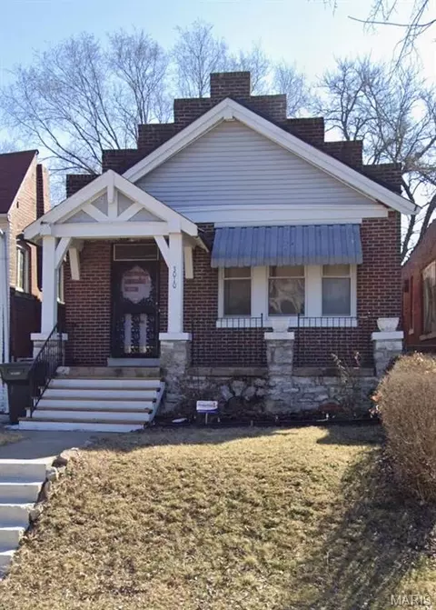 3010 N Taylor, Saint Louis, MO 63115