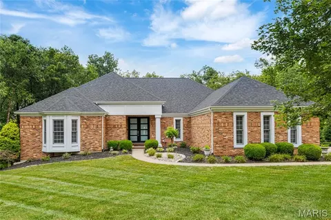 754 Southbrook Frst, Weldon Spring, MO 63304 photo 1