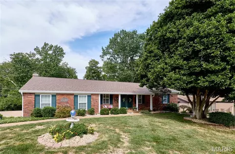 192 Corral Trl, Ellisville, MO 63011