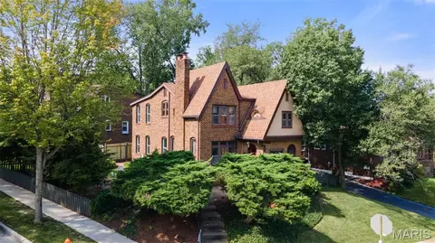 7400 Williams Ave, Saint Louis, MO 63117