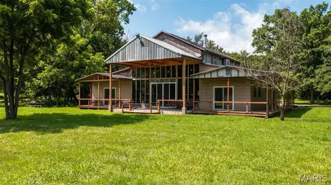 416 Pfahler St, Sawyerville, IL 62085
