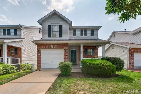 103 Roxbury Dr, O'fallon, MO 63366