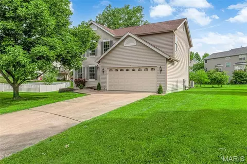 7 Park City Ct, O'fallon, MO 63368