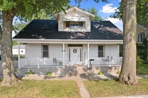 512 S Herman St, Lebanon, IL 62254