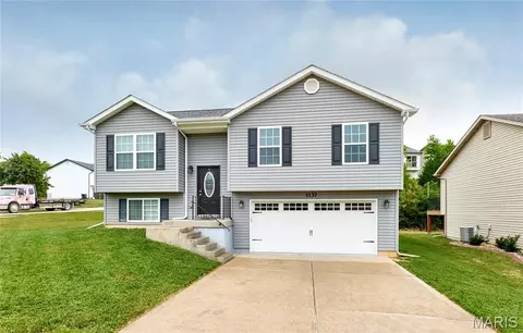 1137 Jaxson Dr, Foristell, MO 63348