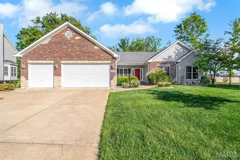 702 Balcarra Dr, O'fallon, MO 63368