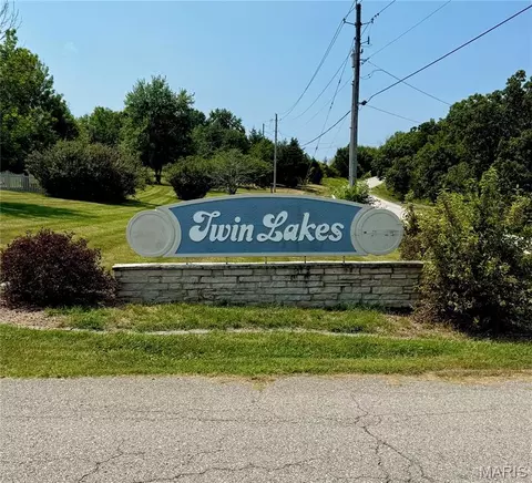 405 Mark Twain Loop, Union, MO 63084 photo 8