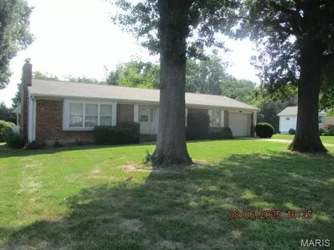 300 Bourbeuse Rd, Union, MO 63084