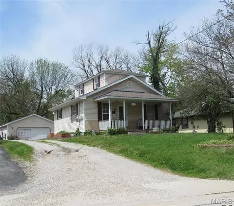 1109 Saint Clair Ave, Collinsville, IL 62234