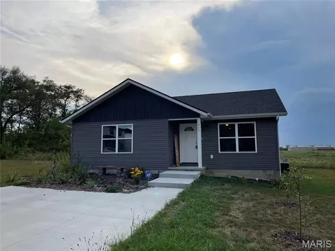511 Texas Ave, Lebanon, MO 65536