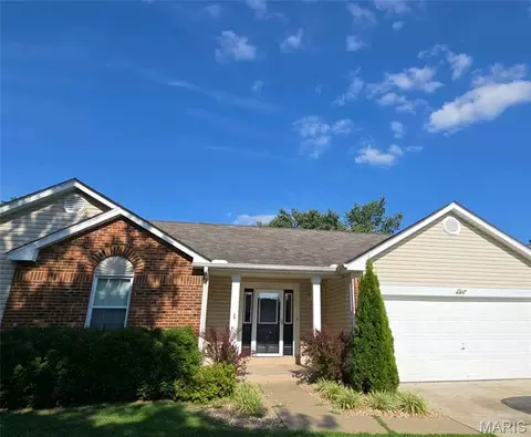 1218 Saddlemaker Dr, Saint Charles, MO 63304