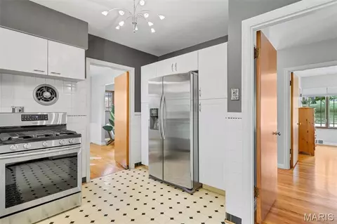 21 Willmore Rd, Saint Louis, MO 63109 photo 19