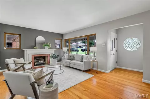 21 Willmore Rd, Saint Louis, MO 63109 photo 4