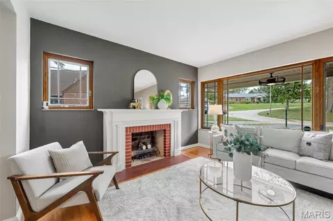 21 Willmore Rd, Saint Louis, MO 63109 photo 8