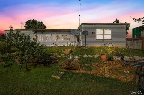 14607 Rock Cliff Dr, Sainte Genevieve, MO 63670
