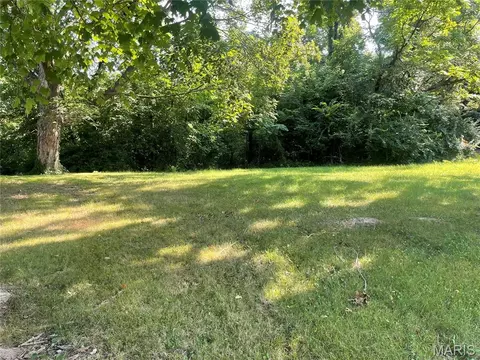 317 M St, Edwardsville, IL 62025