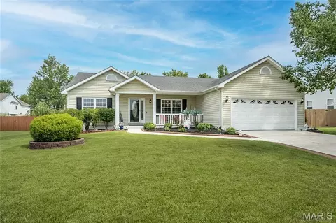 1619 Nash Dr, Dardenne Prairie, MO 63368