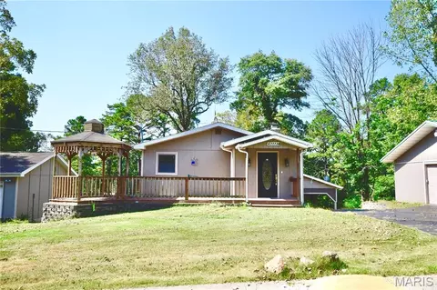 11116 Quail Dr, Sainte Genevieve, MO 63670