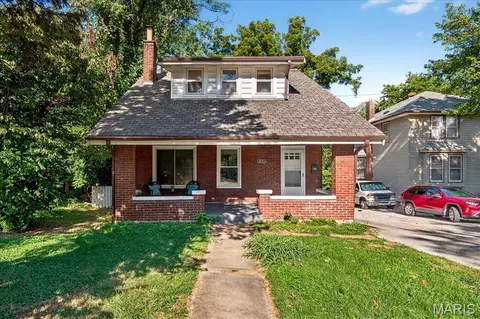619 N Bompart Ave, Saint Louis, MO 63119