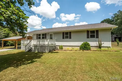 205 Batson Lake Ln, Poplar Bluff, MO 63901