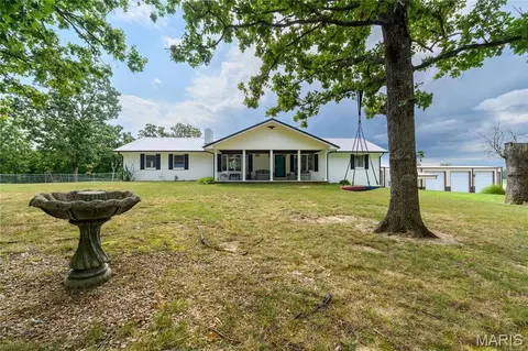 20020 Richfield Rd, Richland, MO 65556