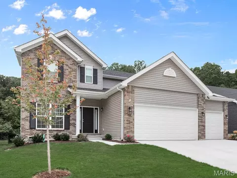576 Evening Primrose Dr, Wentzville, MO 63385