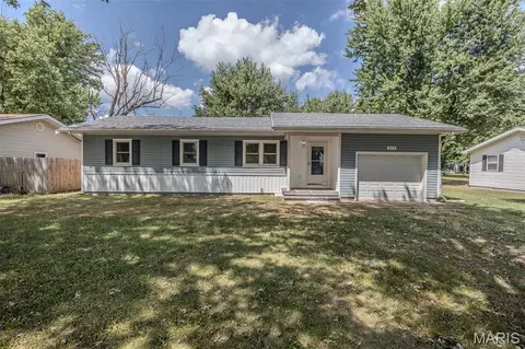 517 Holly St, Lebanon, MO 65536