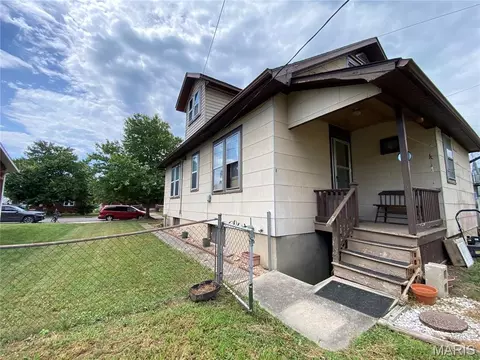 Exterior - 217 W 6th St, Hermann, MO 65041 photo 4 of 8