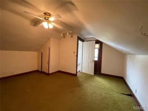 Bedroom - 217 W 6th St, Hermann, MO 65041 photo 4 of 6