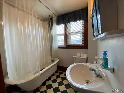 Bath - 217 W 6th St, Hermann, MO 65041 photo 3 of 4