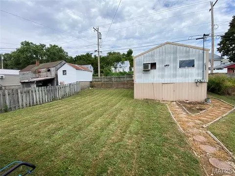 Exterior - 217 W 6th St, Hermann, MO 65041 photo 8 of 8