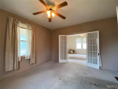 Living - 217 W 6th St, Hermann, MO 65041 photo 4 of 4