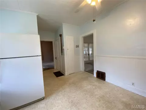 Entry Way - 217 W 6th St, Hermann, MO 65041 photo 1 of 8