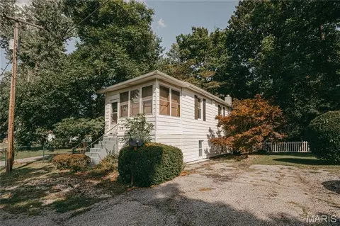 324 Penn St, Belleville, IL 62223