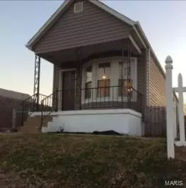 4472 Gannett St, Saint Louis, MO 63116