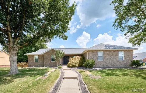 902 Phillip Ct, O'fallon, IL 62269