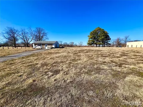 109 Eiler Rd, Belleville, IL 62223