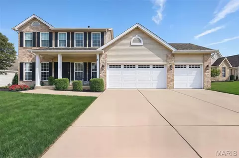 67 Red Stone Ct, O'fallon, MO 63368
