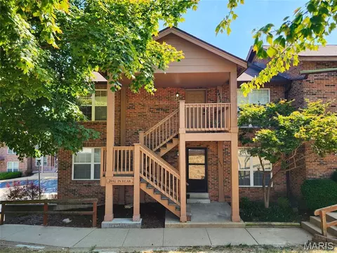 2450 Fowler Ave, Overland, MO 63114