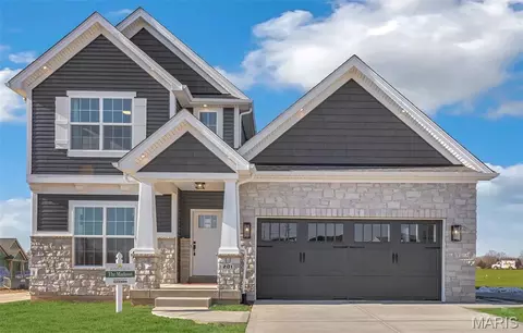 201 Randlin Dr, O'fallon, MO 63367