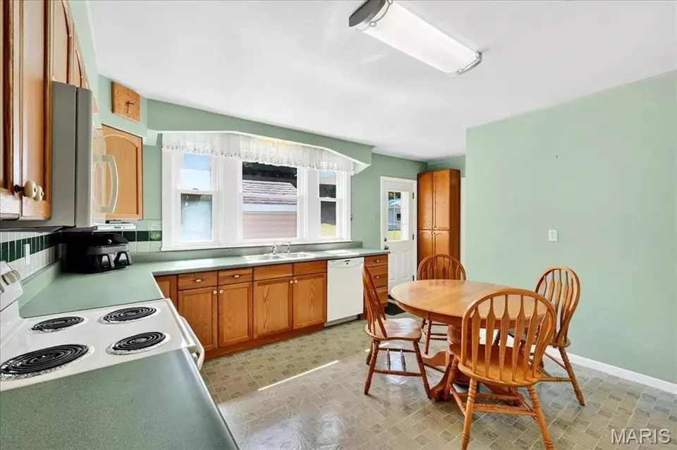 Kitchen - 4636 Gravois Rd, House Springs, MO 63051 photo 3 of 3
