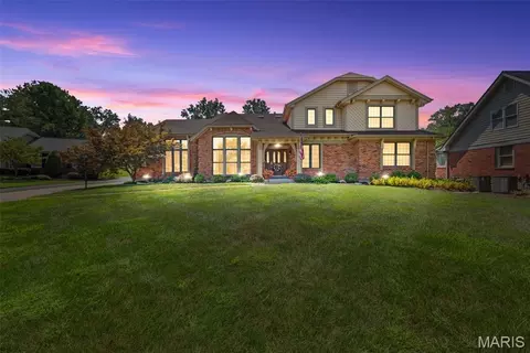 12110 Trentmore Pl, Saint Louis, MO 63127